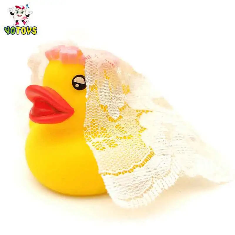 Promotional Pvc Rubber Duck Shower Toys Bride Groom Duck for Wedding Favors Bridal Party Gifts Set