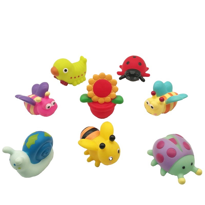 New Toys 2021 Kids Soft Vinyl Pvc Mini Rubber Garden Animal Bath Squirting Toys for Baby Children