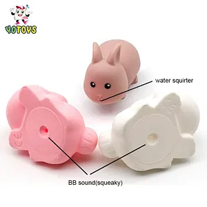 High quality BSCI factory audit cute squeaky bunny soft toy rabbit water squirter baby bath toy