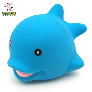 Dongguan Manufacturer Mini Blue Rubber Dolphin water squirting Bathroom bath time Toy for Children kids