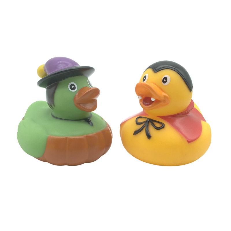 2021 Wholesale Easter Halloween Rubber Little Duck Set Baby Shower Bath Toy for Kids Infants toddler