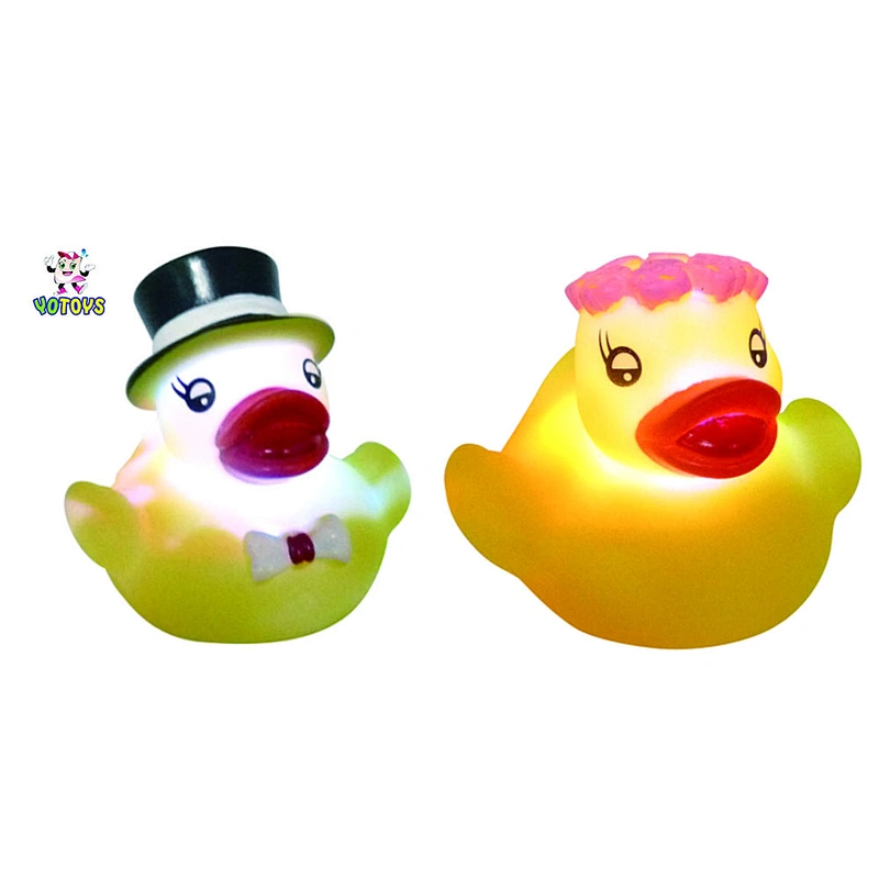 Mother Duck Baby Ducky Family Rubber Plastic Animal Pvc Duck Led Light-up Toys Set for Bathing Kids