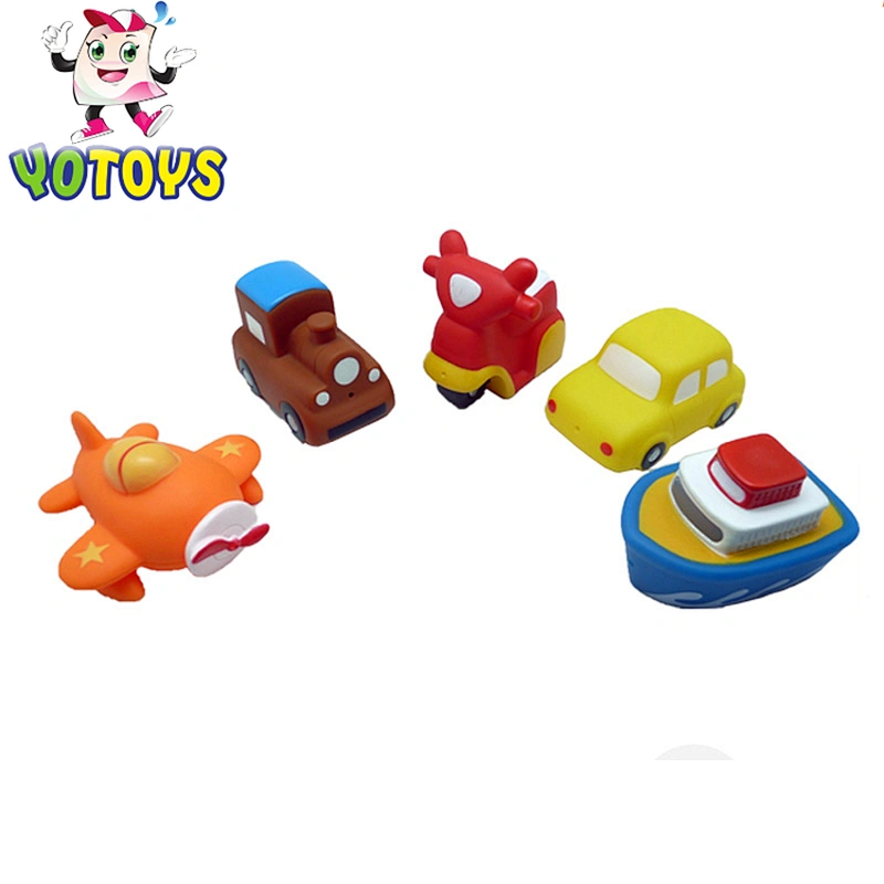 Eco Friendly toy boats for toddlers Plastic floating toy boats Spray Water Bath Toys for Kids