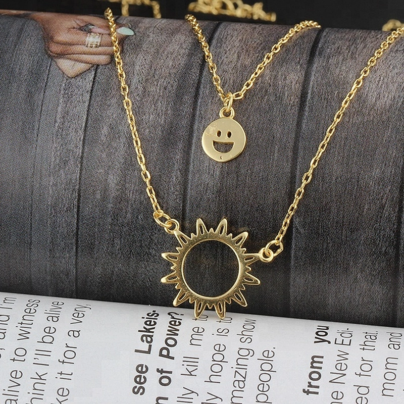 Miss Jewelry Sunshine Fashion Charm Jewelry Gold Necklace Smile Emoji and Sun Pendant