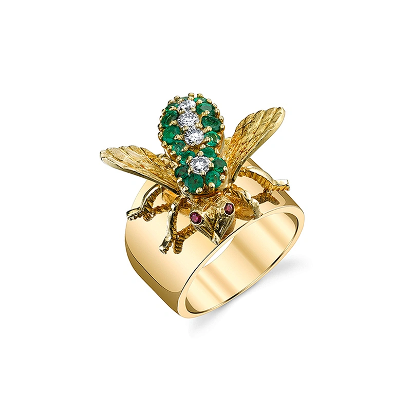 Gold Ring Diamond Bee on Cigar Band, Gold Wings
