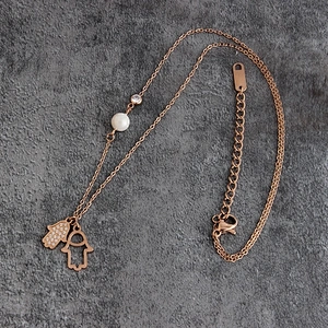 Miss Jewelry Supplier Palm Design 14k Rose Gold Stainless Steel Women Jewelry Necklace Pendant