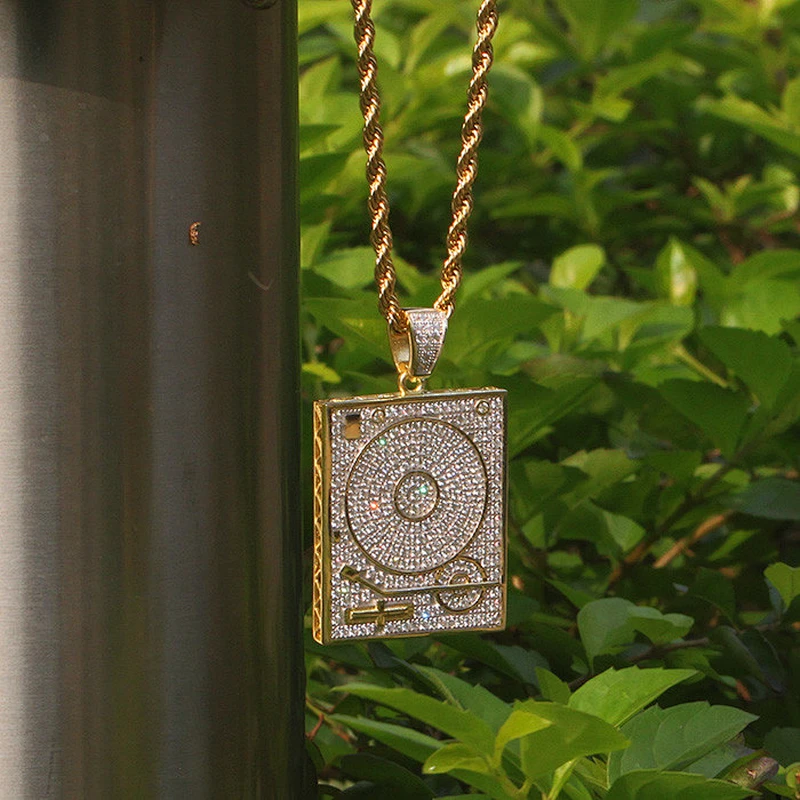 Miss jewelry custom saudi white gold jewelry pendants designs men, white gold pendant set designs