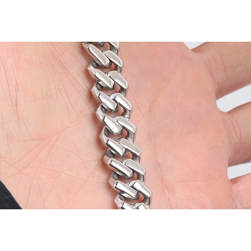 Japanese Metal 18K Gold Stainless Steel Bracelets for Men Designs