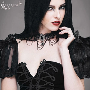 The goth necklace was embellished with three small necklaces