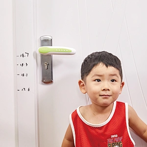HOUSBAY Silicone Child Proofing Door  Handle Cover Safety Soft Door  Knob Protective Cover