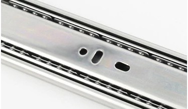 Three-fold track, full extension design is convenient for extracting goods, also we could supply single extension which is the two-fold track.