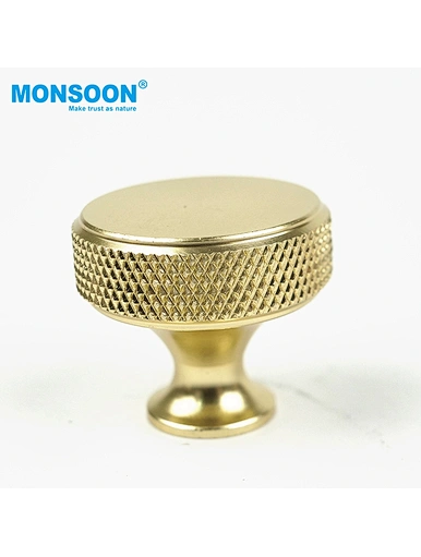 dresser knobs and pulls
