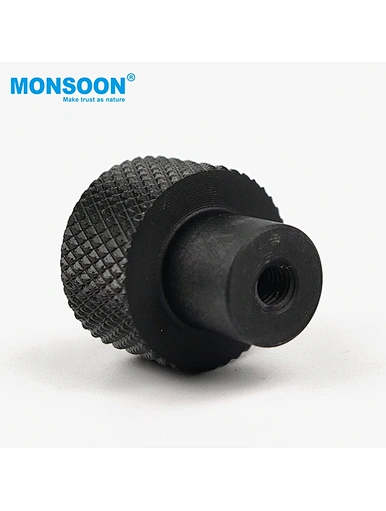 door knobs pulls