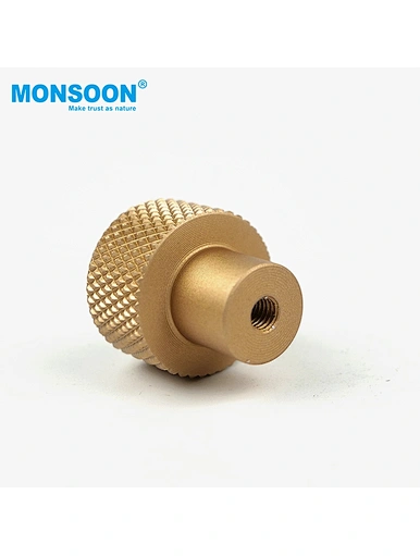 drawer pulls and knobs