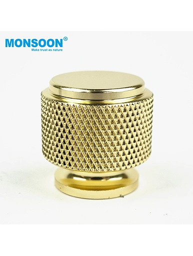 brass kitchen knobs and pulls