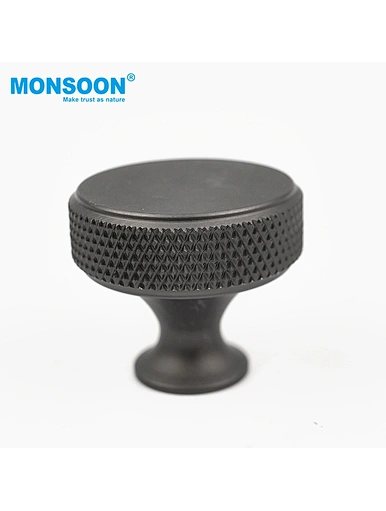 dresser knobs and pulls