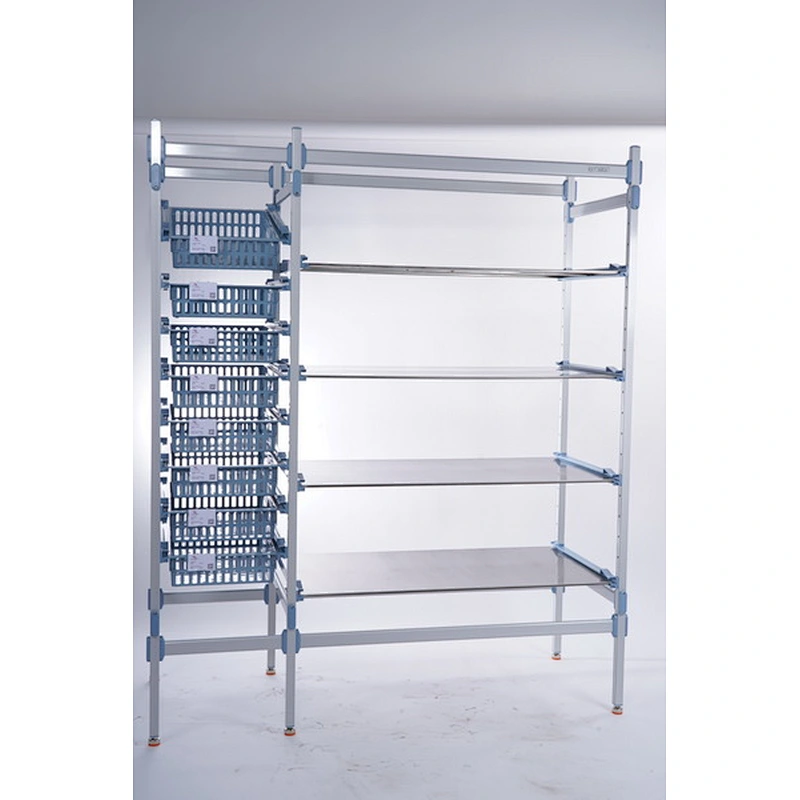 Estanterías modulares en aluminio.