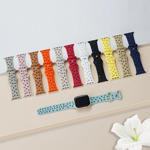 Hollow Cat Paw Pattern Silicone Wrist Band Strap Bracelet for Apple Watch/iWatch Series 38/40/41mm 42/44/45mm