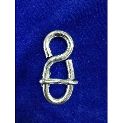 8 HOOK WITH LATCH MH0804