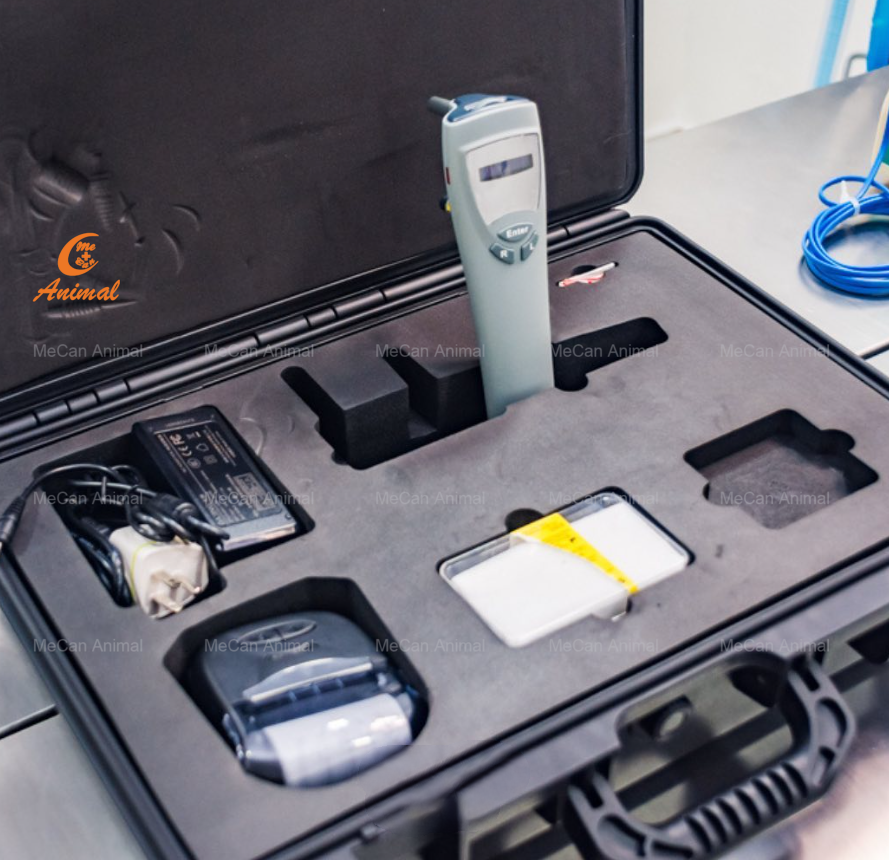 tonometer use for vet in MeCan Animal