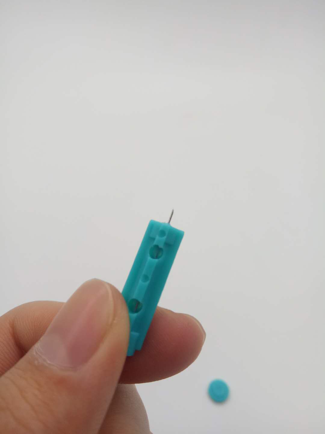 sterile twist blood lancet