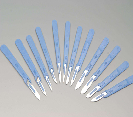 surgical blade
