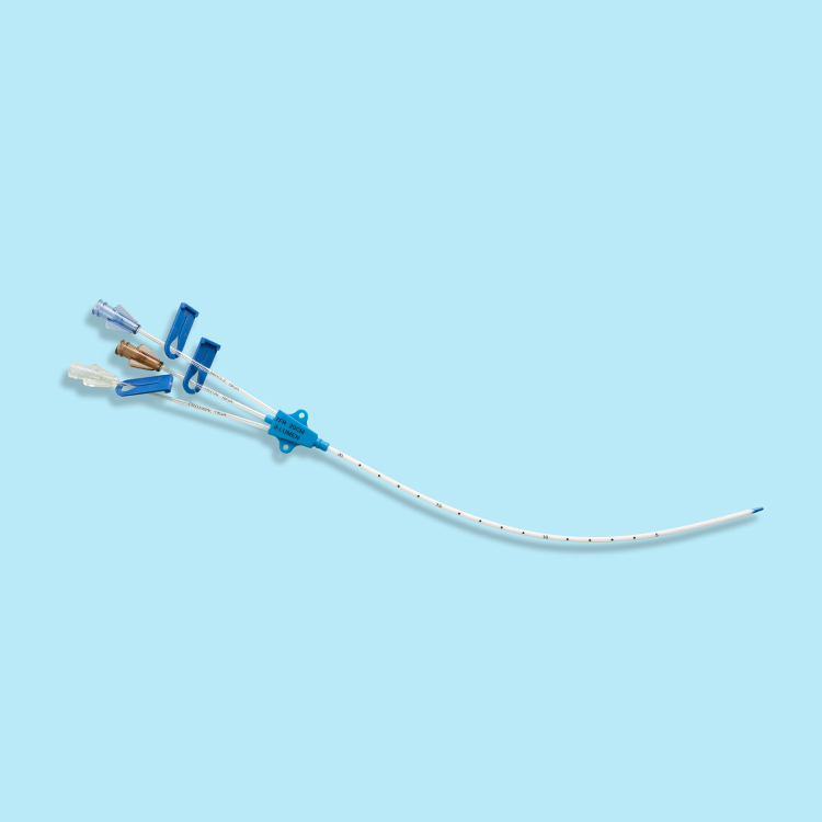 triple central venous catheter.JPG
