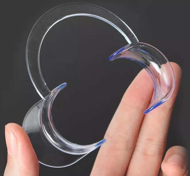 dental mouth cheek retractor