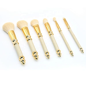Factory Price Popular 12Pcs Unique White Handle with Brown Bullet End Brochas Maquillaje Logo Blending