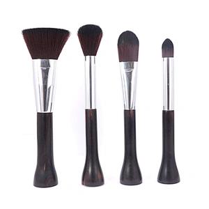 Factory direct sales of high quality new wooden handle manual makeup brush set blush brush 2019