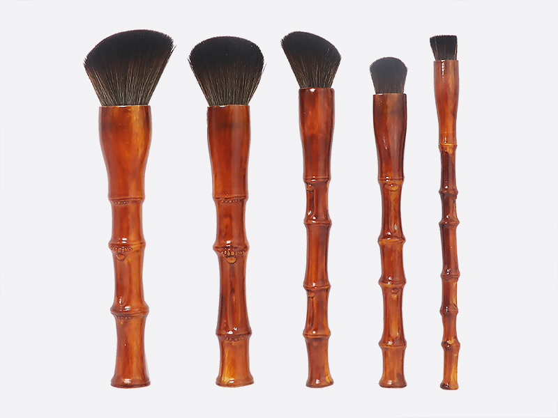 Bamboo brush