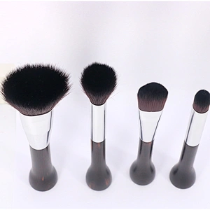 Factory direct sales of high quality new wooden handle manual makeup brush set blush brush 2019