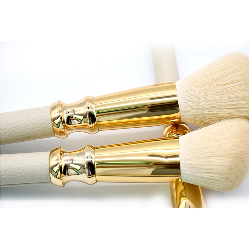 Factory Price Popular 12Pcs Unique White Handle with Brown Bullet End Brochas Maquillaje Logo Blending