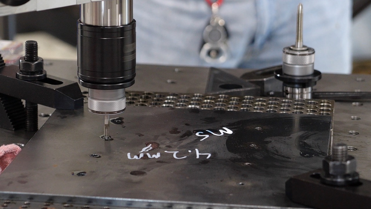 Tapping Holes in A36 Steel: Testing TAIPU Z33110016 Electric Tapping Arm