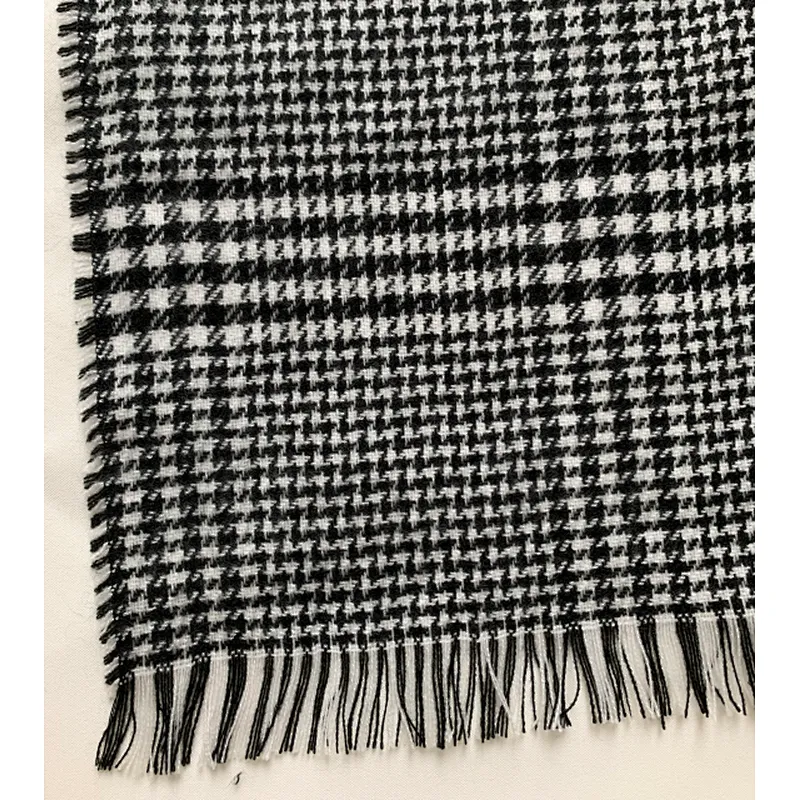 Black and white w bright stripes winter width fashon women acrylic woven scarf