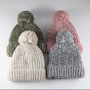 2020 Fashion winter hat fake fur  pom pom knitted custom Beanie