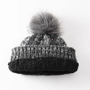 2020 Winter fashion acrylic women pompom beanie