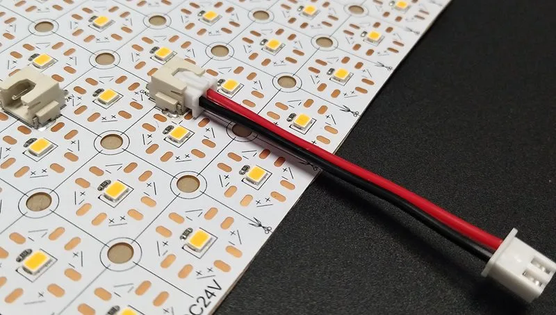 324灯 1灯1剪 方形白光 LED全面板
