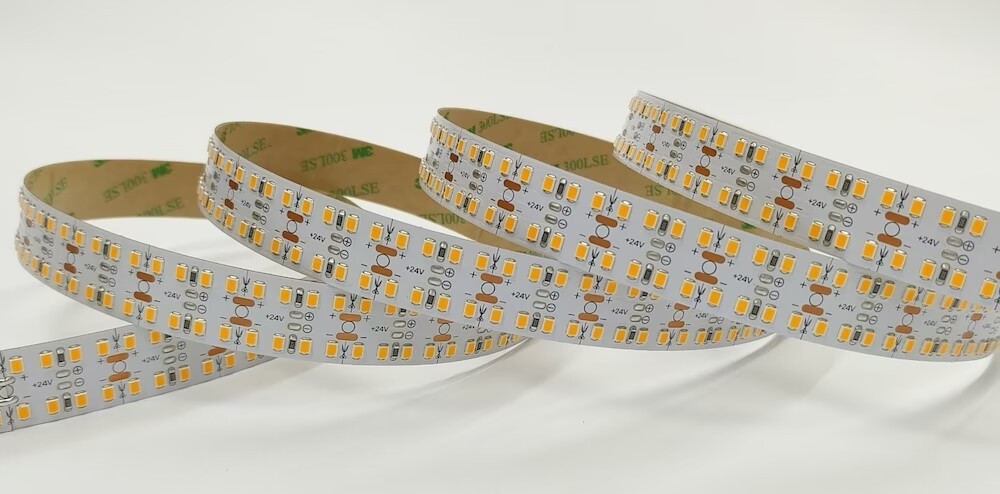 9900lm/m 180lm/W 560led/m cv 2835 led 灯带