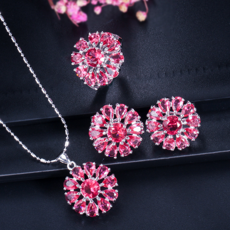 vintage crystal necklace jewelry designer