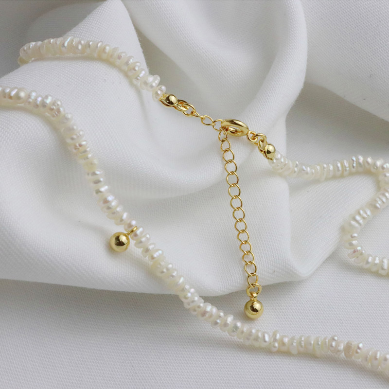 pearl necklace