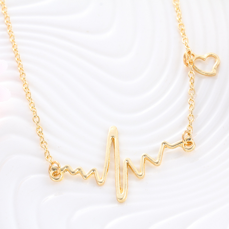 thin chain necklace