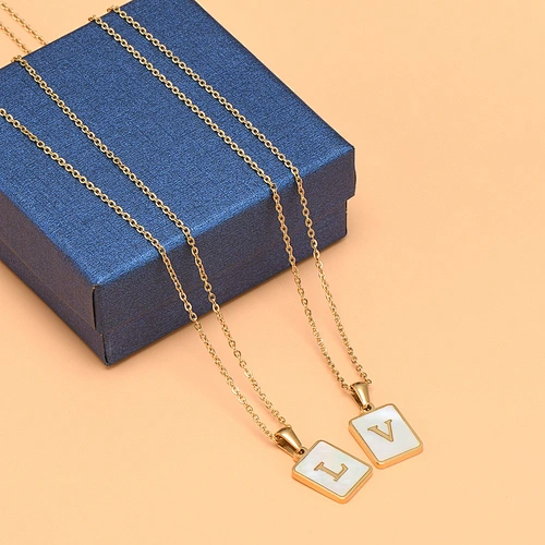 letter pendant necklace