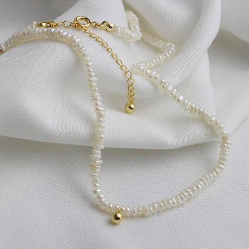 pearl necklace