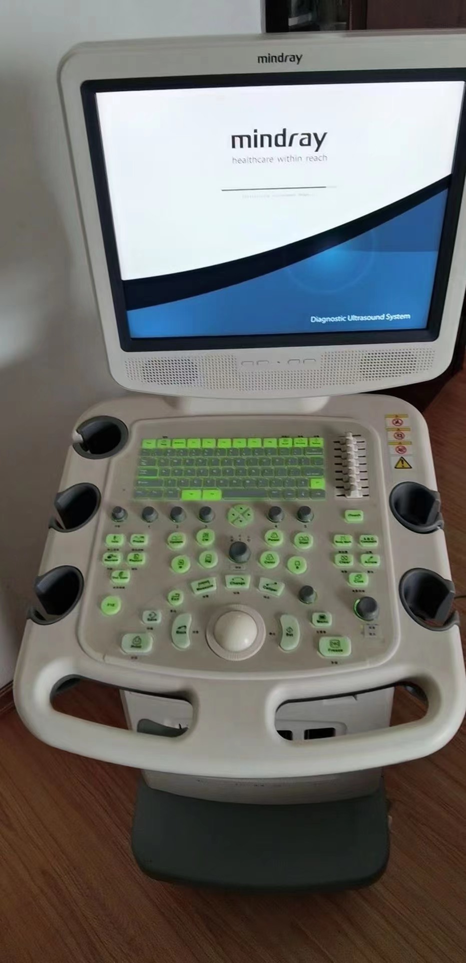 Mindray DC-3 Ultrasound machine