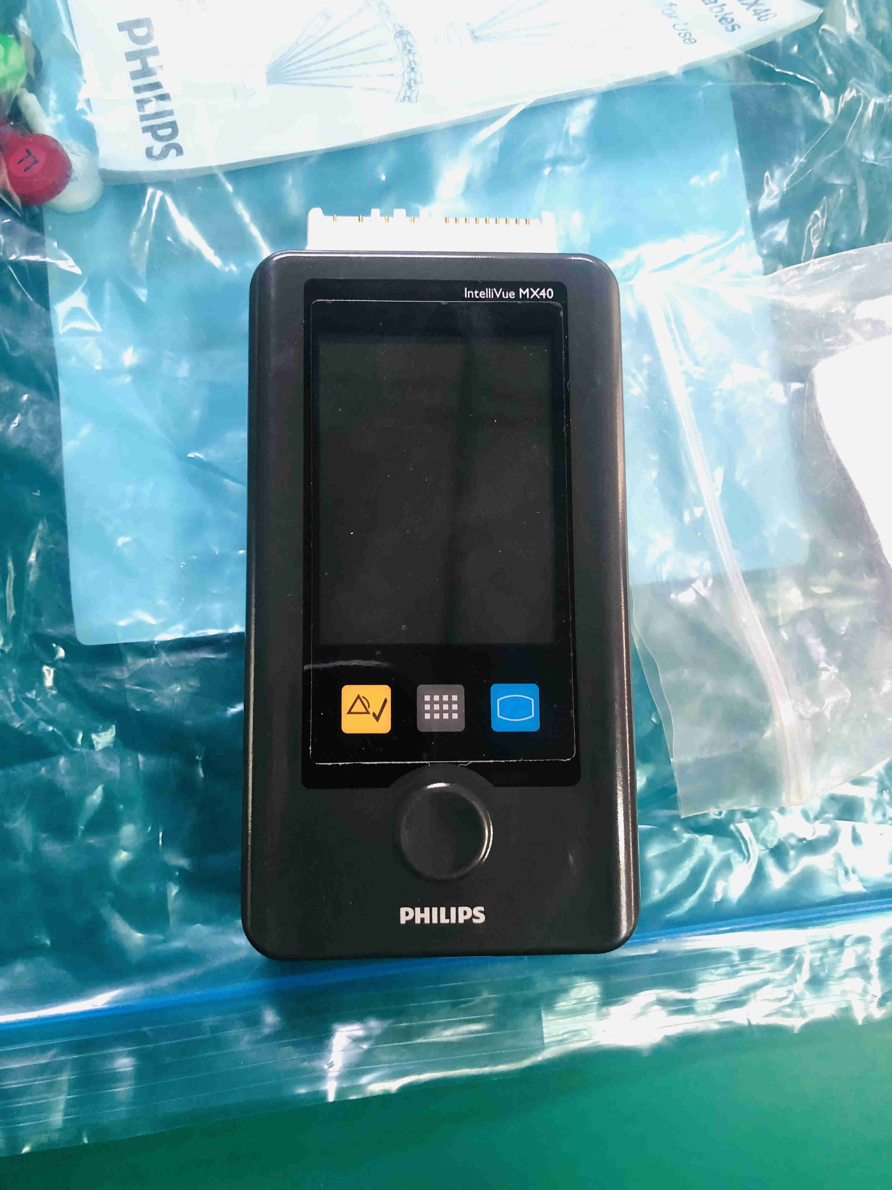 PHILIPS IntelliVue MX40 patient monitor
