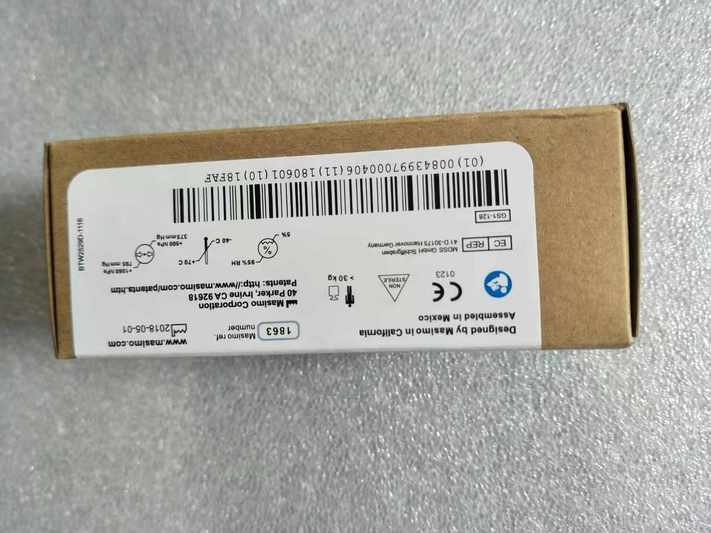 Masimo spo2 Adult Reusable Finger Clip Sensor REF1863 LOT 18FAF