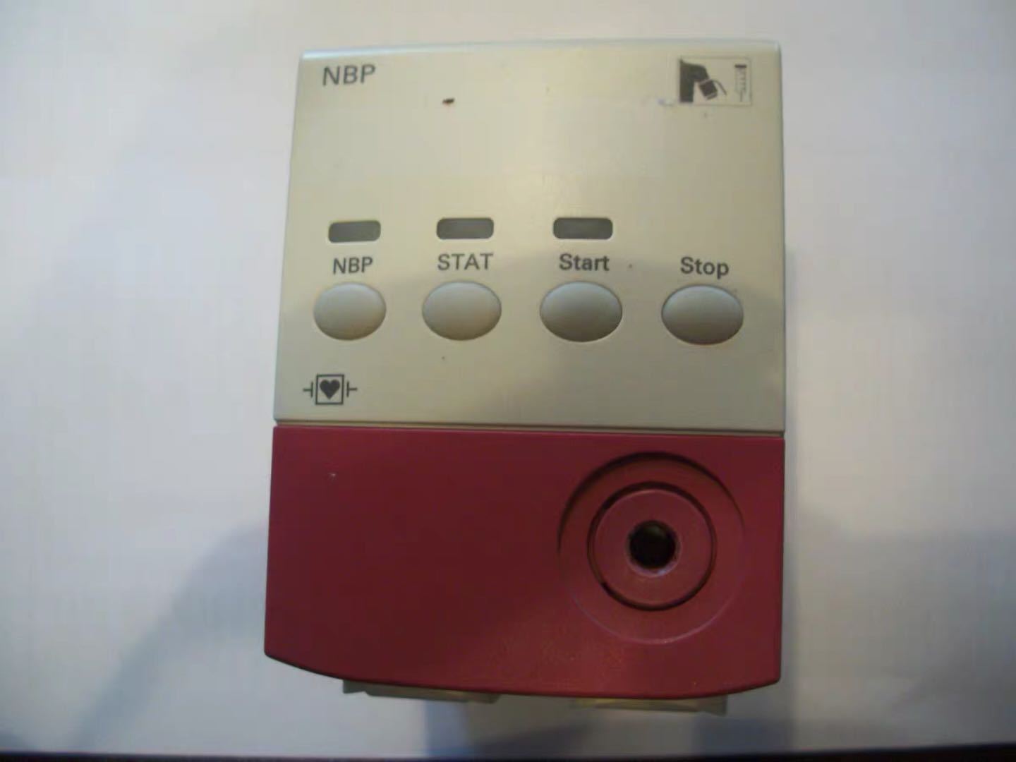 Monitor HP Philips M1205A V24 Tekanan Darah Bukan Invasif Modul NIBP M1008B