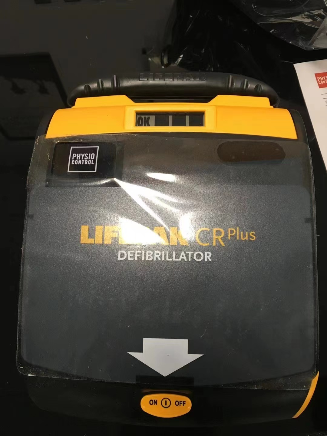 Medtronic PHYSIO CONTROL LIFEPAK CR plus เครื่องกระตุ้นหัวใจ