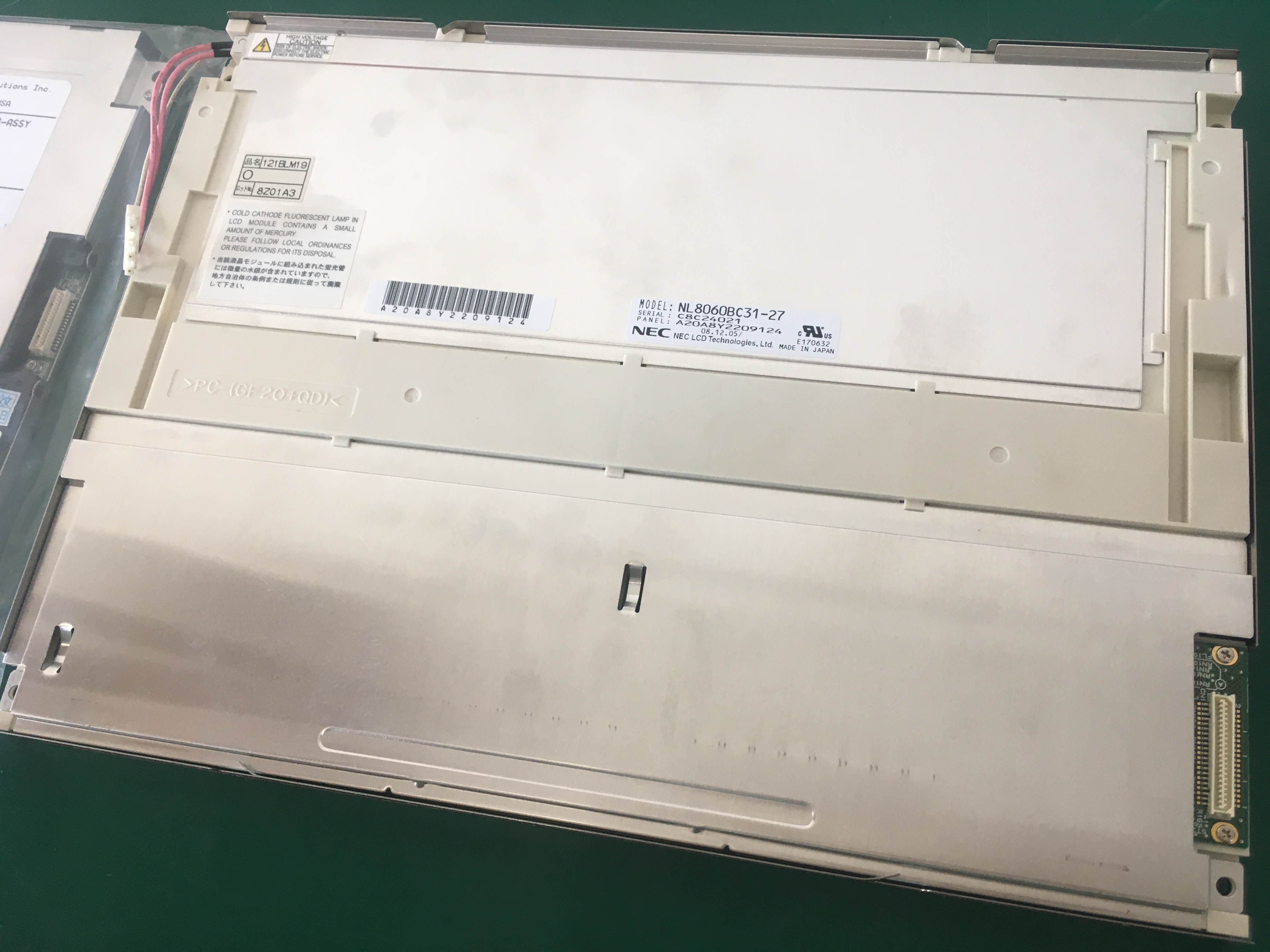 GE Dash5000 Display patient monitor 121BLM19 NL8060BC31-27